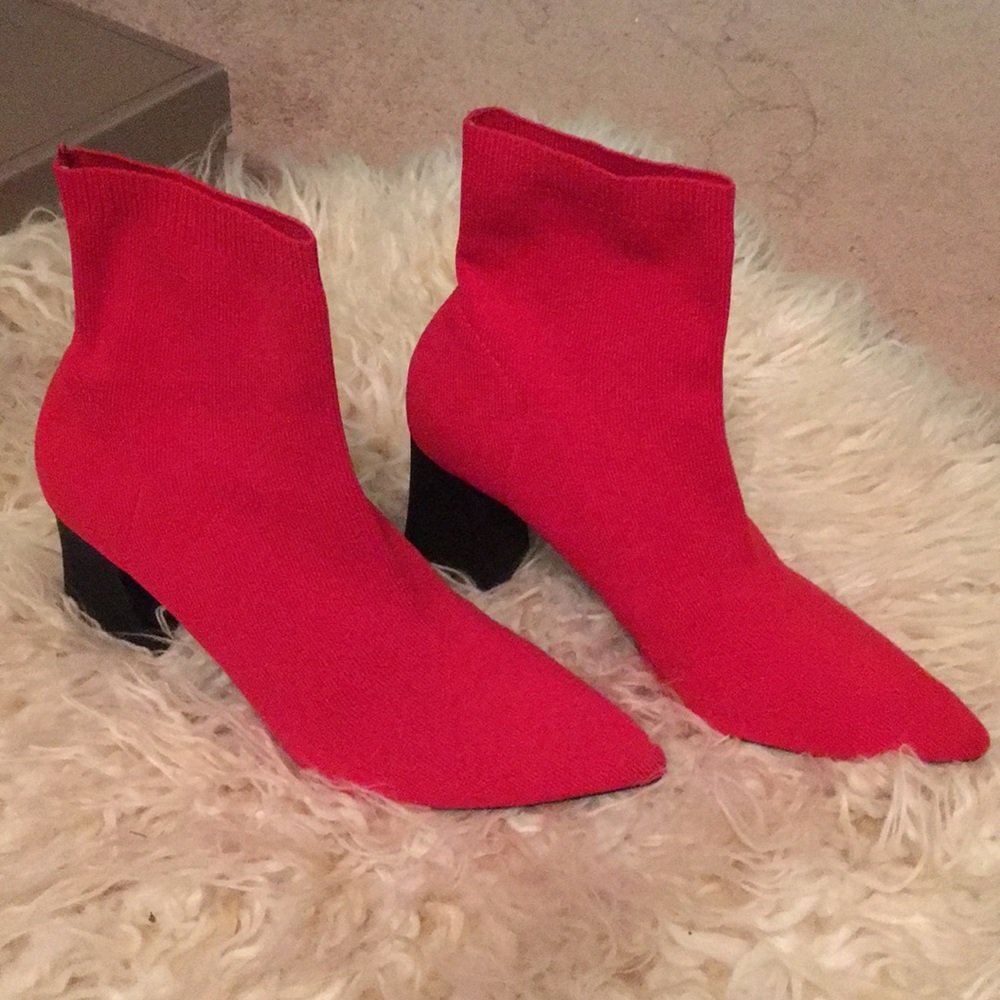 Zara Sold-Out sock boots.